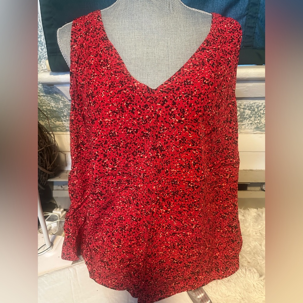 Old Navy Red and Black Patterned Blouse